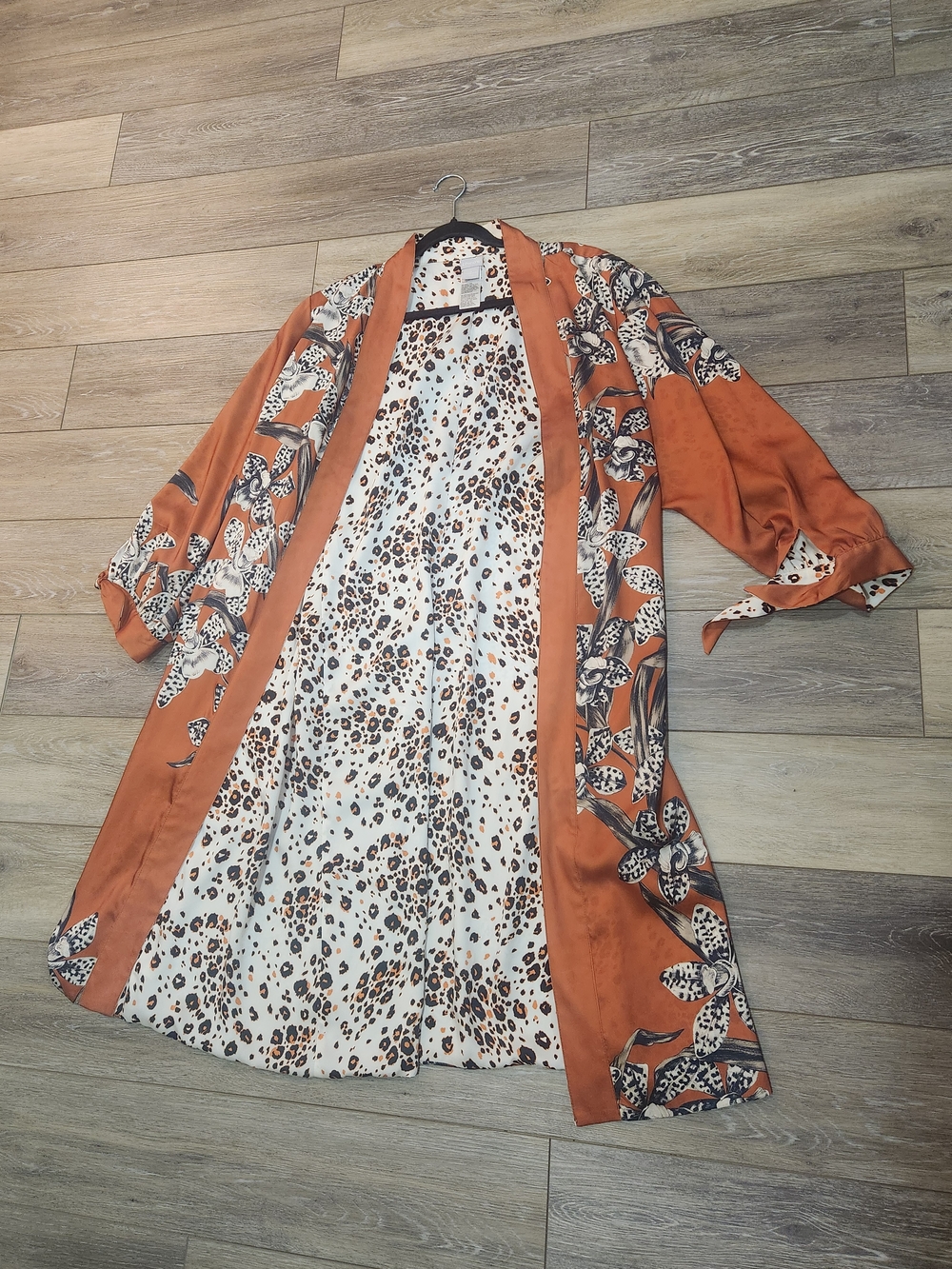 Chico's Burnt Orange Leopard Print Long Kimoni Lined, Tie Sleeves, Size 4